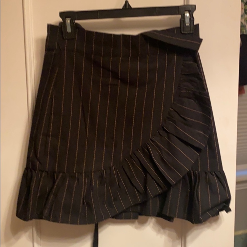 black wrap skirt